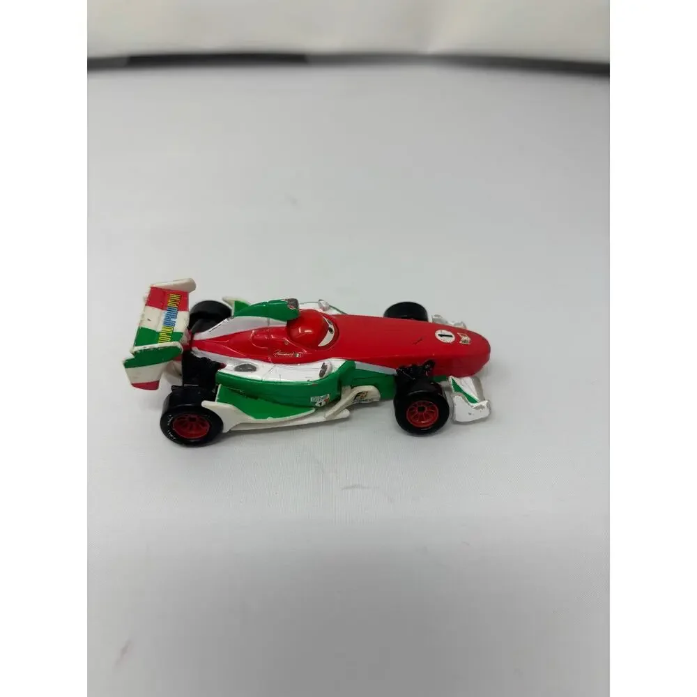 Lot 4 Disney Pixar cars